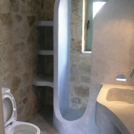 Three-bedroom Holiday In Finikounda-messinias Γκριζόκαμπος