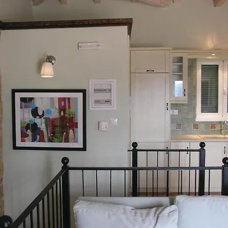 Three-bedroom Holiday In Finikounda-messinias *